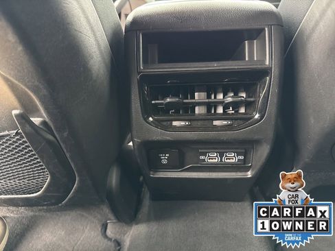 Certified 2023 Jeep Grand Cherokee Altitude image 11