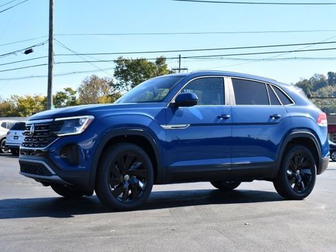 New 2025 Volkswagen Atlas Cross Sport SE image 3