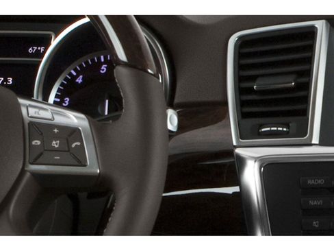 Used 2015 Mercedes-Benz ML 350 4MATIC image 8