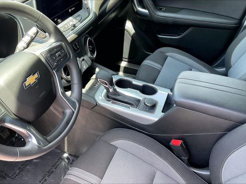 Used 2023 Chevrolet Blazer LT w/ Convenience Package FWD image 17