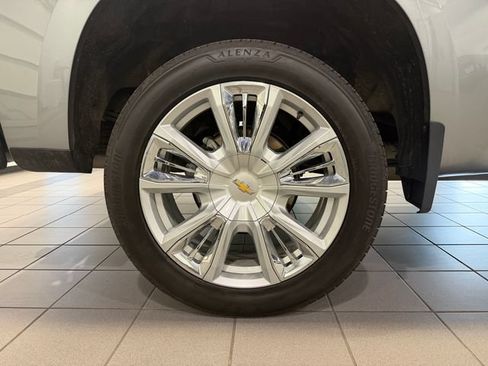 Used 2026 Chevrolet Silverado 1500 High Country w/ High Country Premium Package AWD/4WD image 9