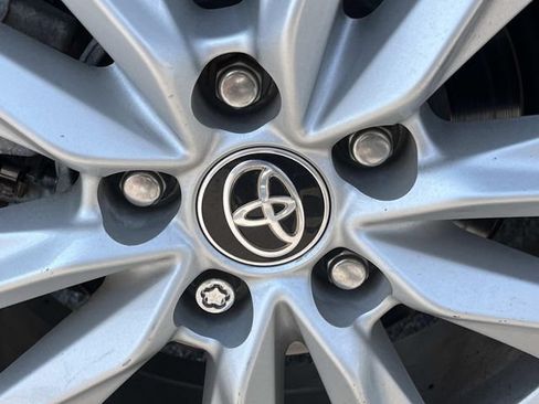 Used 2022 Toyota Corolla Cross LE w/ Moonroof Package AWD/4WD image 12