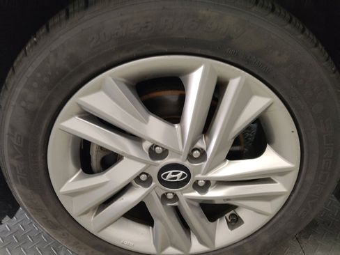 Used 2020 Hyundai Elantra Value Edition FWD image 31