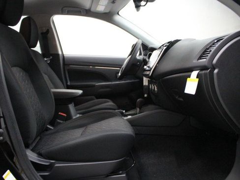 New 2026 Mitsubishi Outlander Sport LE image 18