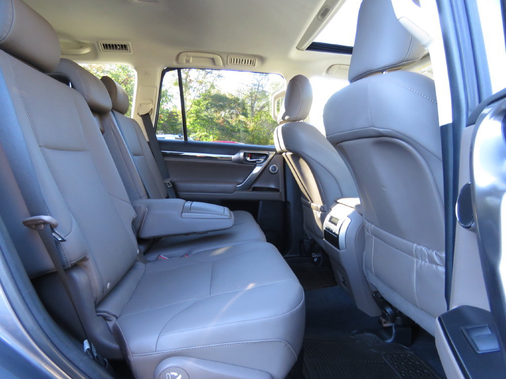 Used 2022 Lexus GX 460 Premium w/ Premium Plus Package AWD/4WD image 16