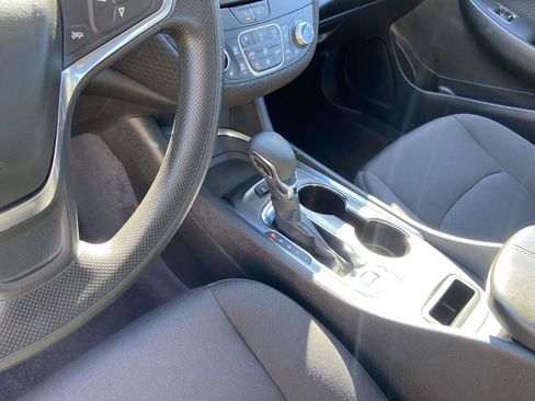 Used 2024 Chevrolet Malibu LT image 11