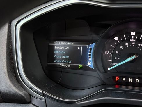 Used 2019 Ford Fusion SE FWD image 28