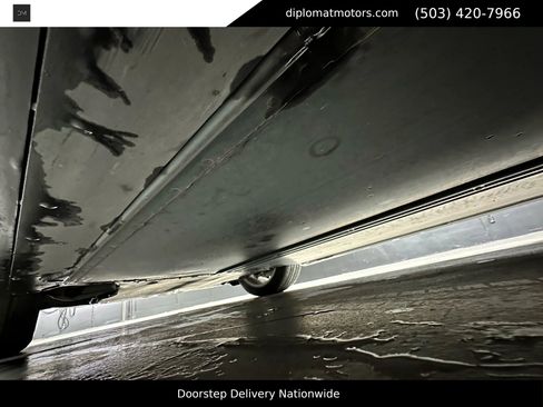 Used 2022 Tesla Model Y Long Range image 41