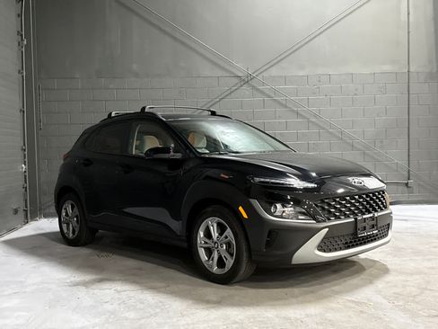 Used 2023 Hyundai Kona SEL AWD/4WD image 1
