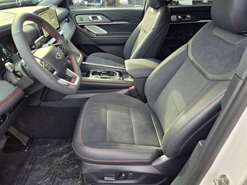 New 2026 Ford Explorer ST AWD/4WD image 9