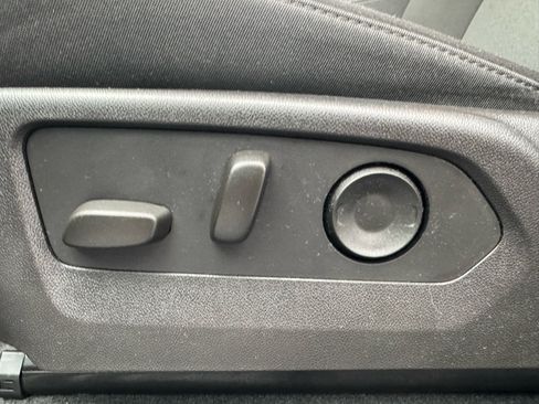 Used 2024 Chevrolet Colorado Trail Boss image 12