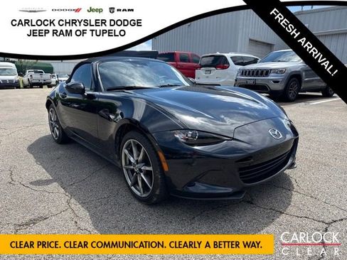 Used 2023 MAZDA MX-5 Miata Grand Touring RWD image 4