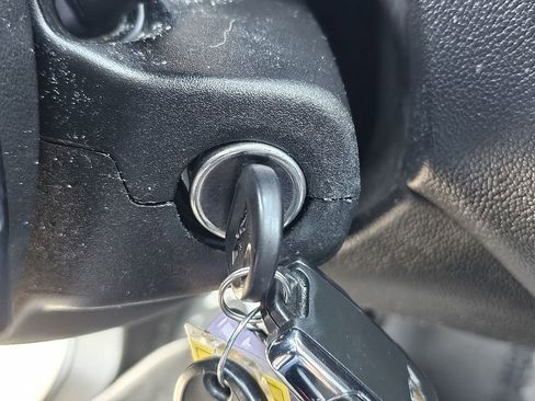 Used 2021 Chevrolet Colorado ZR2 image 34