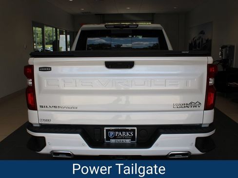 Certified 2024 Chevrolet Silverado 1500 High Country w/ High Country Premium Package AWD/4WD image 31