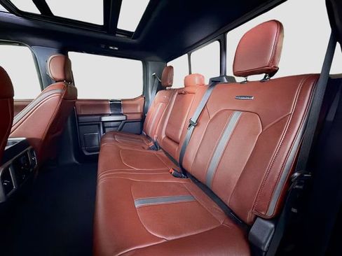 Used 2022 Ford F350 Platinum w/ FX4 Off-Road Package image 24