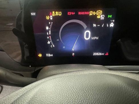 Used 2025 Buick Envista Sport Touring FWD image 12