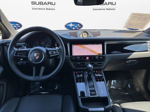 Used 2025 Porsche Macan AWD/4WD image 12