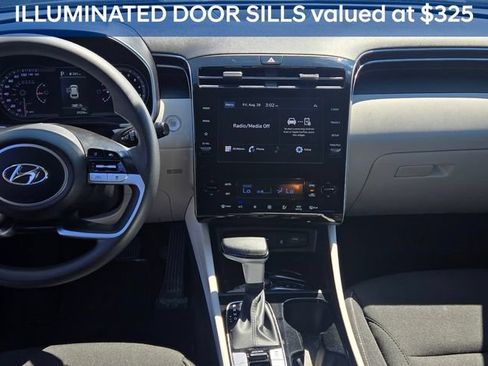 Used 2024 Hyundai Tucson SEL FWD image 3