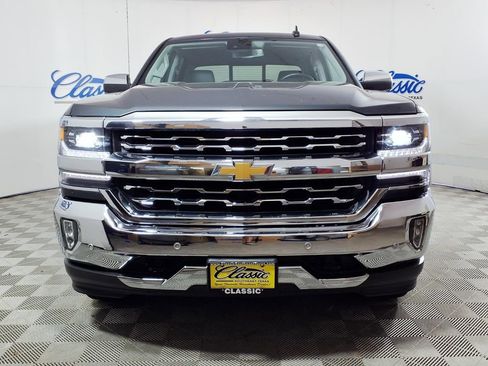 Used 2018 Chevrolet Silverado 1500 LTZ w/ Texas Edition RWD image 3