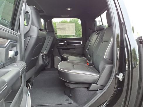 New 2026 RAM 2500 Laramie AWD/4WD image 29
