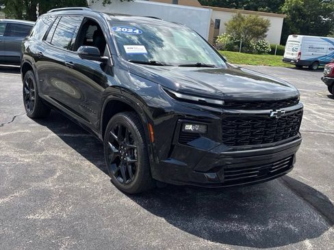 Used 2024 Chevrolet Traverse RS w/ LPO, Floor Liner Package AWD/4WD image 21