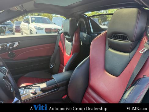 Used 2017 Mercedes-Benz SLC 300 image 22