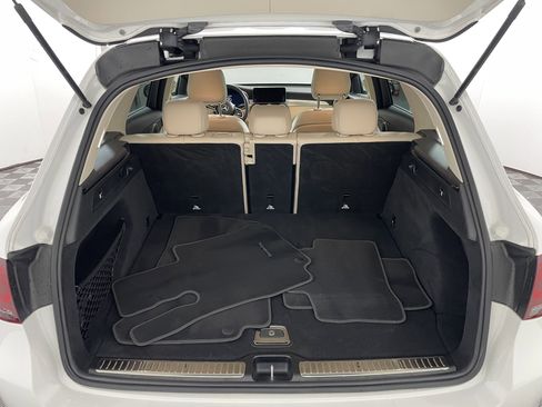 Used 2021 Mercedes-Benz GLC 300 GLC 300 4MATIC SUV image 19