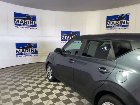 Used 2021 Kia Soul LX FWD image 8