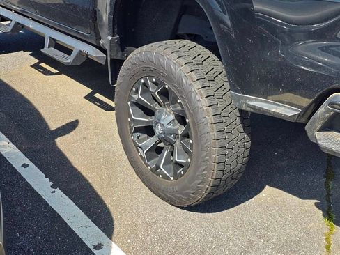 Used 2023 Chevrolet Colorado LT RWD image 19