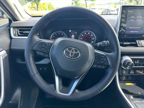 Certified 2022 Toyota RAV4 XLE Premium AWD/4WD image 20