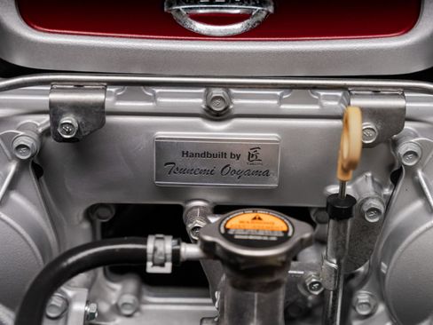 Used 2016 Nissan GT-R Premium AWD/4WD image 40