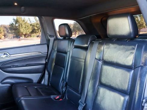 Used 2018 Jeep Grand Cherokee Limited image 16