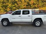 Used 2013 Toyota Tacoma PreRunner image 4