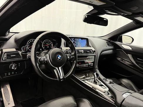 Used 2017 BMW M6 Convertible RWD image 15