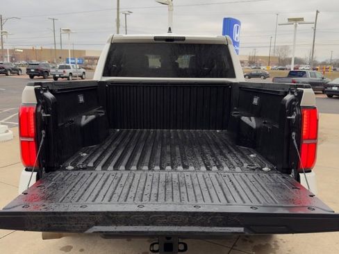 Used 2024 Toyota Tacoma TRD Off-Road image 12