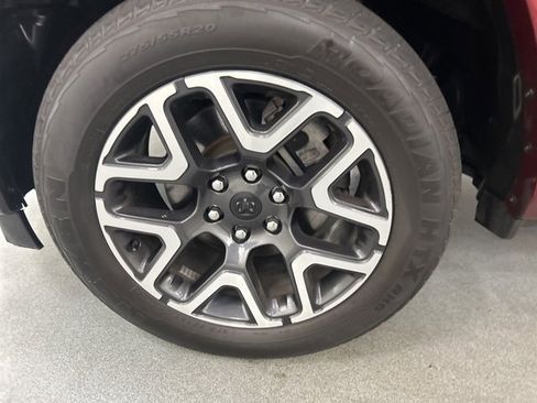 Used 2025 RAM 1500 Laramie image 29