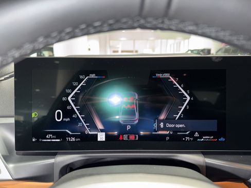 New 2026 BMW 330i Sedan w/ M Sport Package image 17