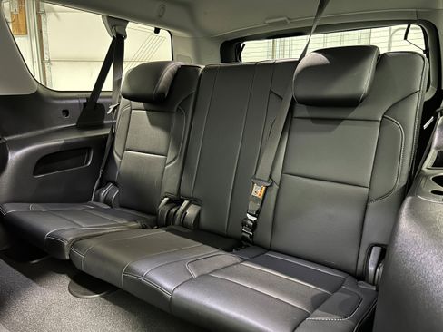 Used 2019 Chevrolet Suburban LT AWD/4WD image 31
