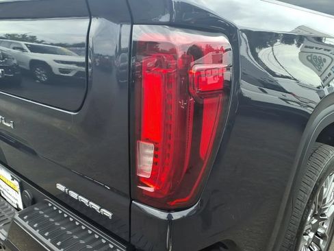 Used 2023 GMC Sierra 1500 Denali Ultimate AWD/4WD image 14