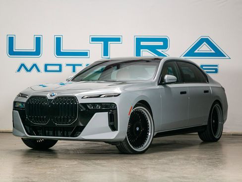 Used 2024 BMW 740i w/ Premium Package 2 RWD image 62