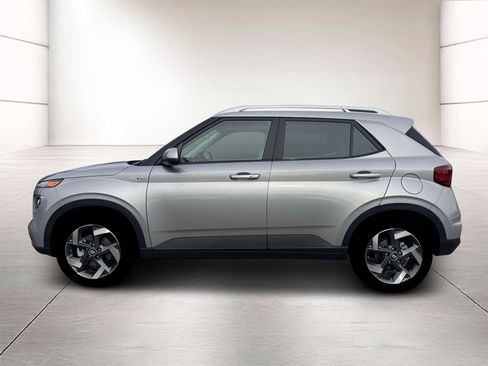 New 2026 Hyundai Venue SEL image 3