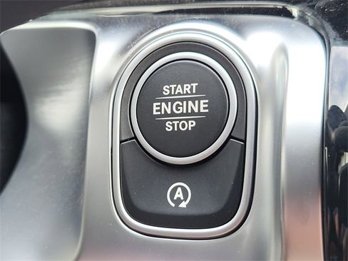 New 2025 Mercedes-Benz GLB 250 4MATIC image 26