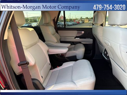 Used 2025 Ford Expedition Platinum w/ Driver's Package AWD/4WD image 41