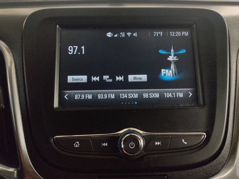 Used 2018 Chevrolet Equinox LT FWD image 25