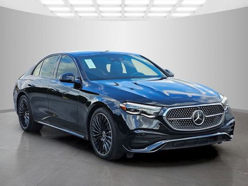 New 2026 Mercedes-Benz E 450 4MATIC Sedan image 8
