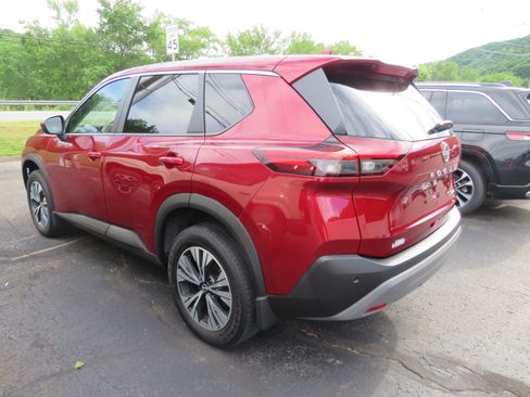Used 2023 Nissan Rogue SV AWD/4WD image 4