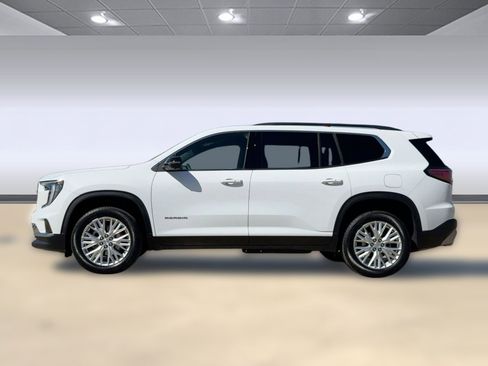 Used 2024 GMC Acadia Elevation w/ Luxury Package image 2