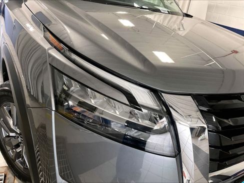 Certified 2023 Nissan Pathfinder SV AWD/4WD image 32