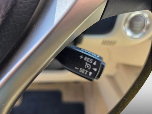 Used 2013 Lexus ES 350 w/ Luxury Pkg FWD image 31
