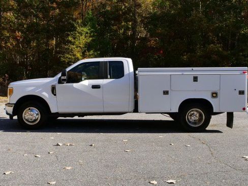 Used 2017 Ford F350 XL w/ Power Equipment Group image 30